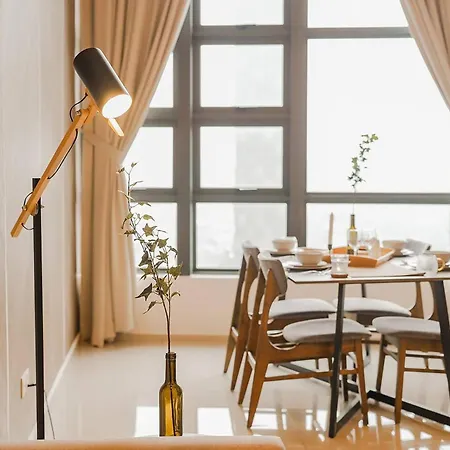 Ekocheras Cozy Suite Above Mall & Mrt With Cityview
